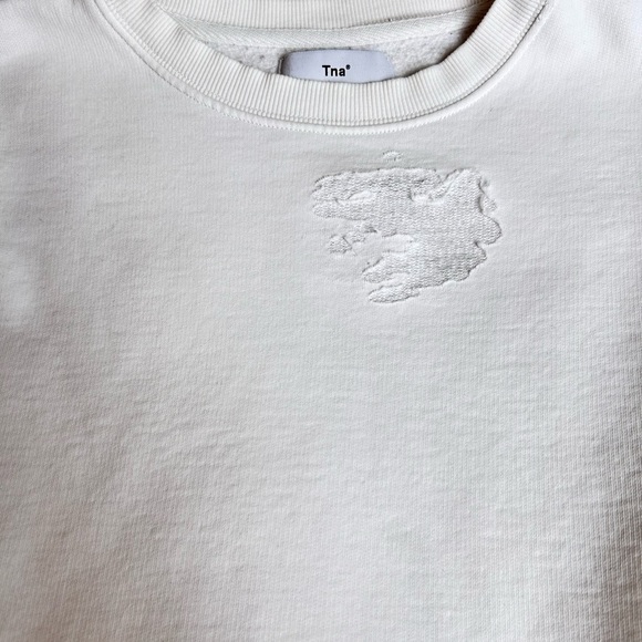 Aritzia Tna cropped cream distressed sweatshirt, S, Cozy Comfy Urban Normcore - Picture 4 of 5